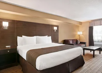 Days Inn by Wyndham Leamington hotel thumbnail 8