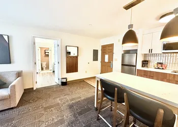 Staybridge Suites East Stroudsburg - Poconos by IHG hotel thumbnail 7