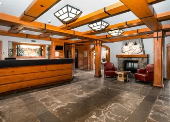 Le Lodge de la Montagne - Les Suites Tremblant hotel thumbnail 2