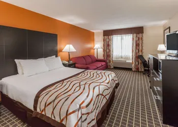 Baymont by Wyndham South Haven hotel thumbnail 7