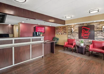 Red Roof Inn Lansing East – MSU hotel thumbnail 3
