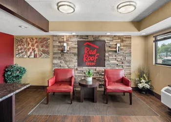 Red Roof Inn Lansing East – MSU hotel thumbnail 4