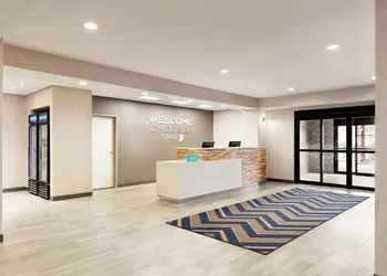 Hampton Inn & Suites Valparaiso hotel thumbnail 5