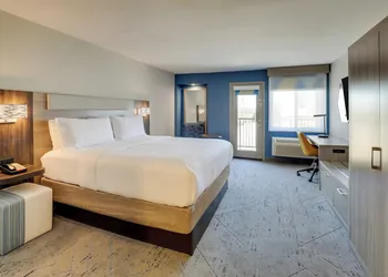 Holiday Inn Express Hotel & Suites Branson 76 Central by IHG hotel thumbnail 5