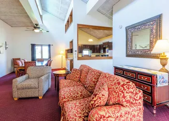 Fireside Inn & Suites Bangor hotel thumbnail 6