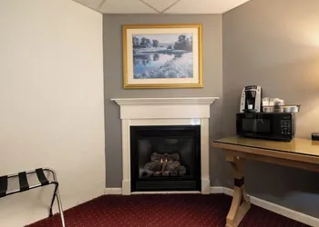 Fireside Inn & Suites Bangor hotel thumbnail 8