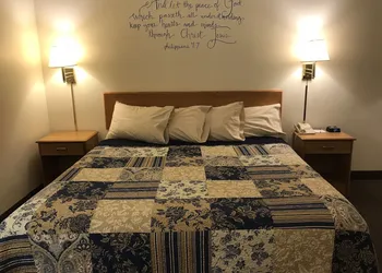Dutch Country Inn hotel thumbnail 6