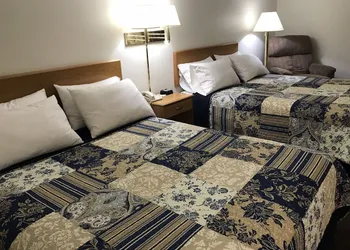 Dutch Country Inn hotel thumbnail 7
