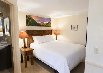 The Historic Crag's Lodge hotel thumbnail 4