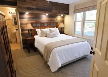 The Historic Crag's Lodge hotel thumbnail 8