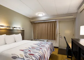 Red Roof Inn Wilkes-Barre Arena hotel thumbnail 5