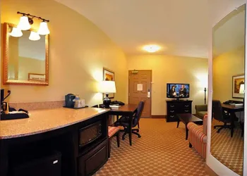 Country Inn & Suites by Radisson, Conway, AR hotel thumbnail 4