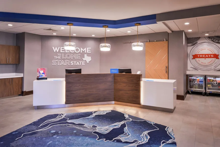 Hampton Inn & Suites Legacy Park-Frisco hotel detail image 2