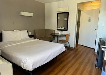Motel 6 Ventura, CA - South hotel thumbnail 6