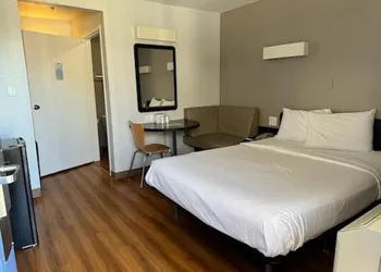 Motel 6 Ventura, CA - South hotel thumbnail 8