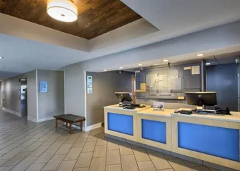 Holiday Inn Express & Suites Raleigh North - Wake Forest by IHG hotel thumbnail 2