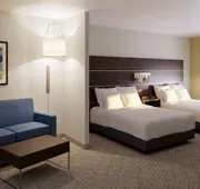 Holiday Inn Express and Suites Springfield Medical District by IHG hotel detail image 5