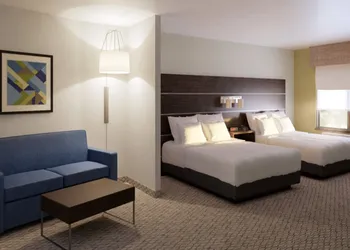 Holiday Inn Express and Suites Springfield Medical District by IHG hotel thumbnail 5