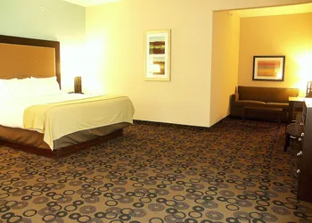 Holiday Inn Express Cleveland Northwest by IHG hotel thumbnail 4
