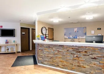 Cheyenne Guest Inn hotel thumbnail 3