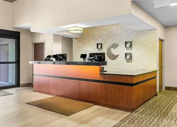 Comfort Suites Grayslake near Libertyville North hotel thumbnail 3
