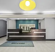 Hampton Inn Bloomington West hotel detail image 4