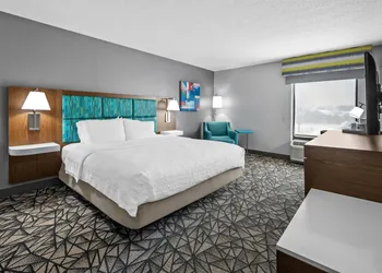Hampton Inn Bloomington West hotel thumbnail 6