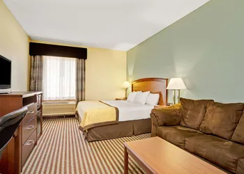 Baymont by Wyndham Wahpeton hotel thumbnail 4