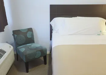 Victoria Palms Inn & Suites hotel thumbnail 4