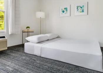 TownePlace Suites by Marriott Manchester hotel thumbnail 6