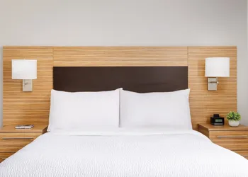 TownePlace Suites by Marriott Manchester hotel thumbnail 7