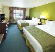 Super 8 by Wyndham McCall hotel detail image 7