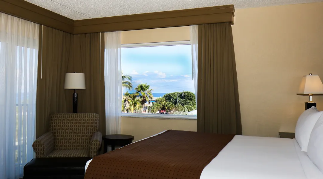 Holiday Inn Express North Palm Beach-Oceanview by IHG hotel detail image 6