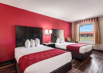 Econo Lodge Pocomoke City Hwy 13 hotel thumbnail 6
