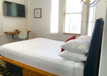 The Mosser hotel thumbnail 5