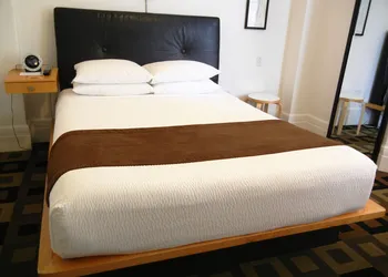 The Mosser hotel thumbnail 7