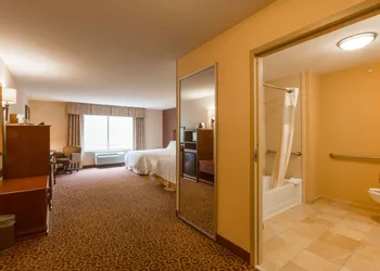 Hampton Inn Goshen hotel thumbnail 6