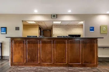 Comfort Inn Story City hotel thumbnail 2
