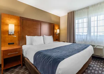 Comfort Inn Story City hotel thumbnail 4