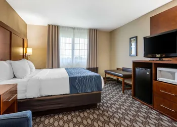 Comfort Inn Story City hotel thumbnail 7
