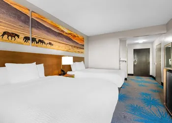 Days Inn & Suites by Wyndham Ridgeland hotel thumbnail 7