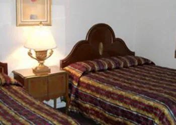 Travel Inn And Suites hotel thumbnail 8
