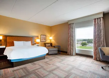 Hampton Inn Watertown hotel thumbnail 5