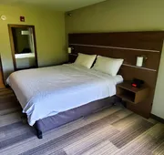 Holiday Inn Express Hotel and Suites Kinston by IHG hotel detail image 4