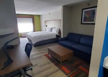 Holiday Inn Express Hotel and Suites Kinston by IHG hotel thumbnail 7