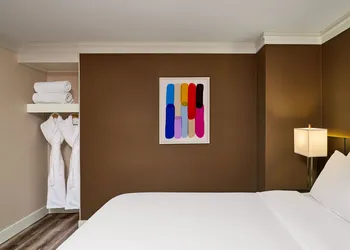 Varscona Hotel on Whyte hotel thumbnail 5