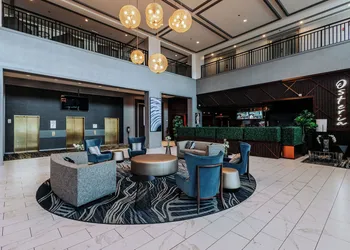DoubleTree Suites by Hilton Htl & Conf Cntr Downers Grove hotel thumbnail 4