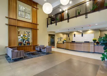 Best Western Plus Lacey Inn & Suites hotel thumbnail 2