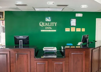 Quality Inn Chipley I-10 at Exit 120 hotel thumbnail 2