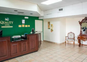 Quality Inn Chipley I-10 at Exit 120 hotel thumbnail 3